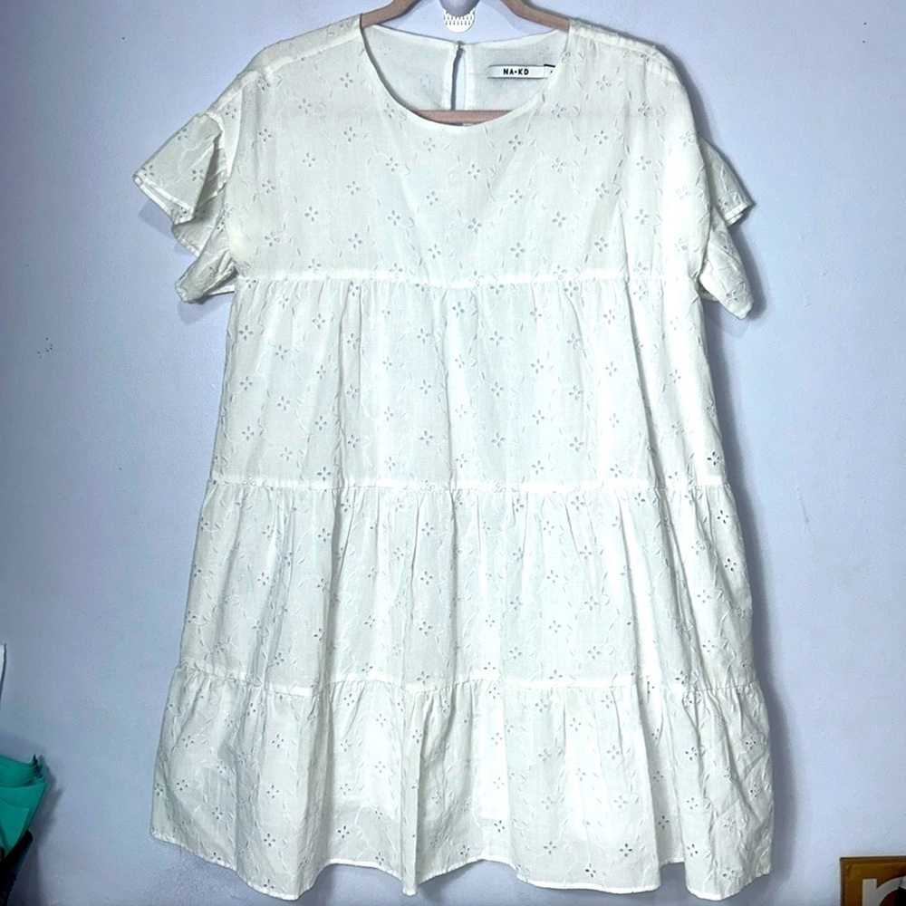 NA-KD Broiderie Anglais Mini Dress - Picture 2 of 9